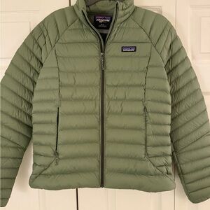 Patagonia Women’s Green Puffer Jacket
